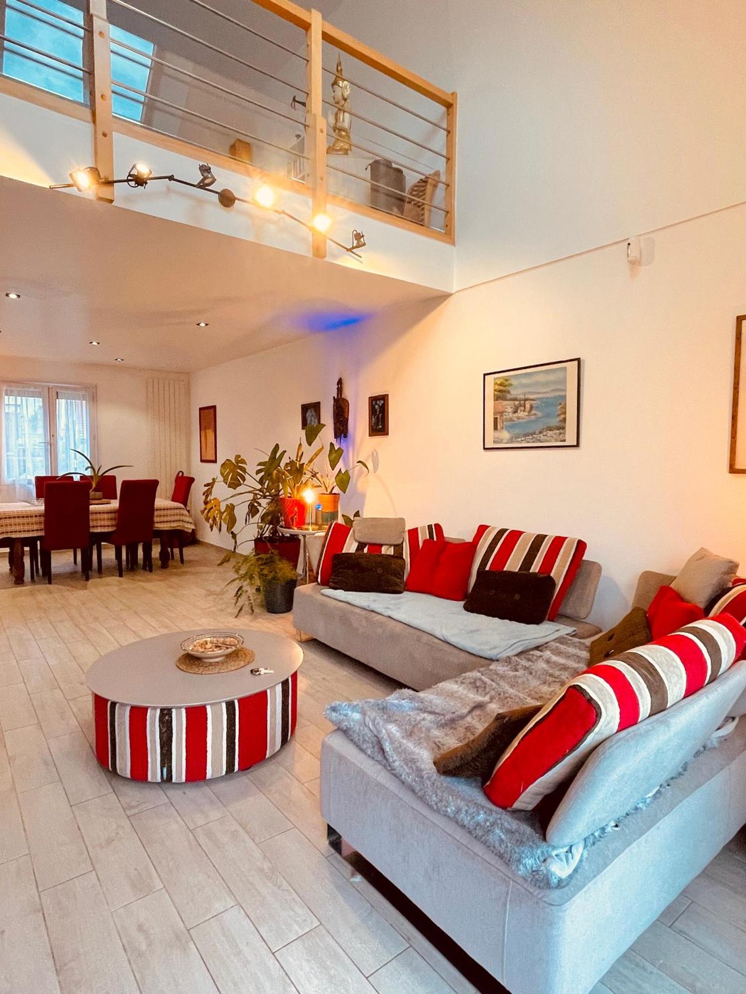 Lumineux Avec Jardin Et Jacuzzi - Parentale - Full Ac - Proche - Cdg - Stade De France - Parc Des Expositions *
