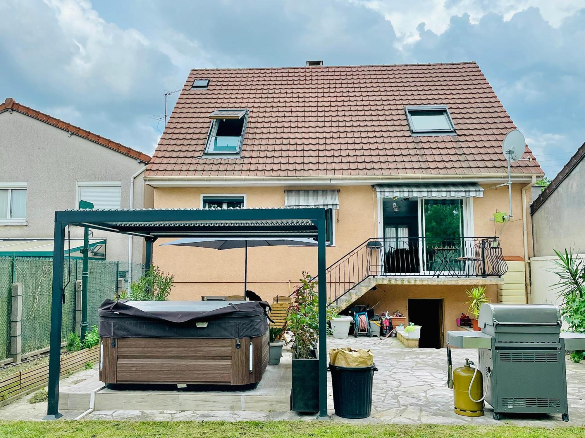 Privatunterkunft Lumineux Avec Jardin Et Jacuzzi - Parentale - Full Ac - Proche - Cdg - Stade De France - Parc Des Expositions Le Blanc-Mesnil