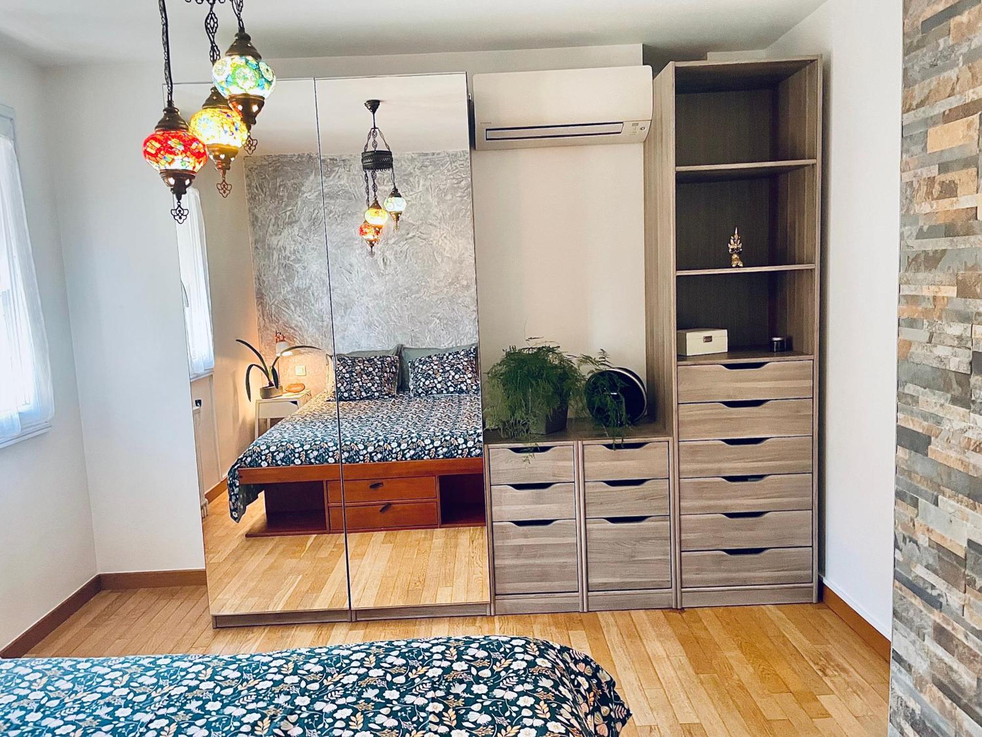 Séjour chez l'habitant Lumineux Avec Jardin Et Jacuzzi - Parentale - Full Ac - Proche - Cdg - Stade De France - Parc Des Expositions Le Blanc-Mesnil